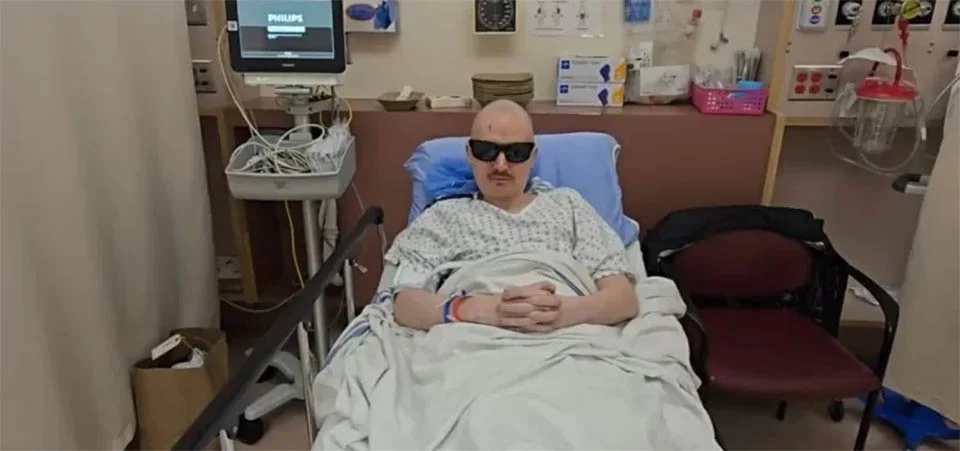 Homem cego recupera visão com implante de dente no olho em cirurgia inovadora