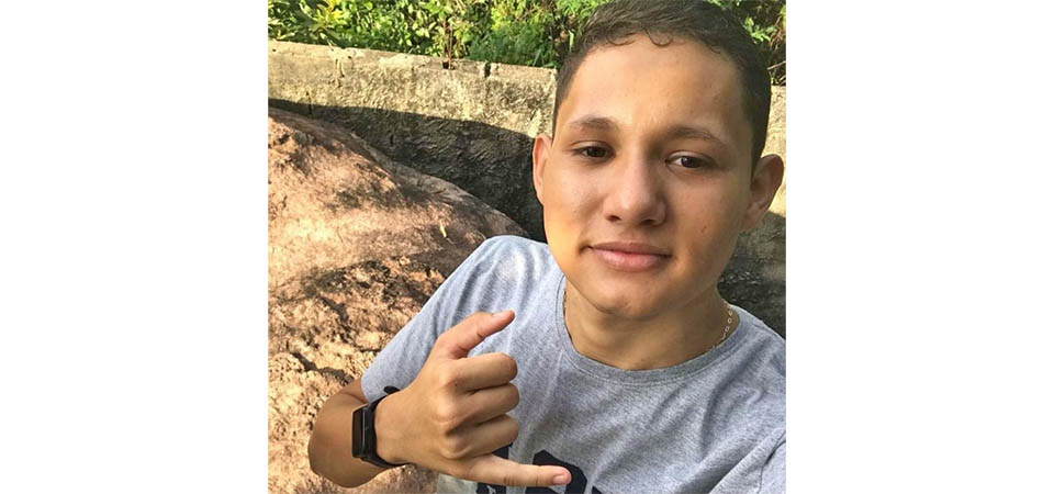 Jovem de 19 anos é morto a tiros em confraternização na noite de Natal