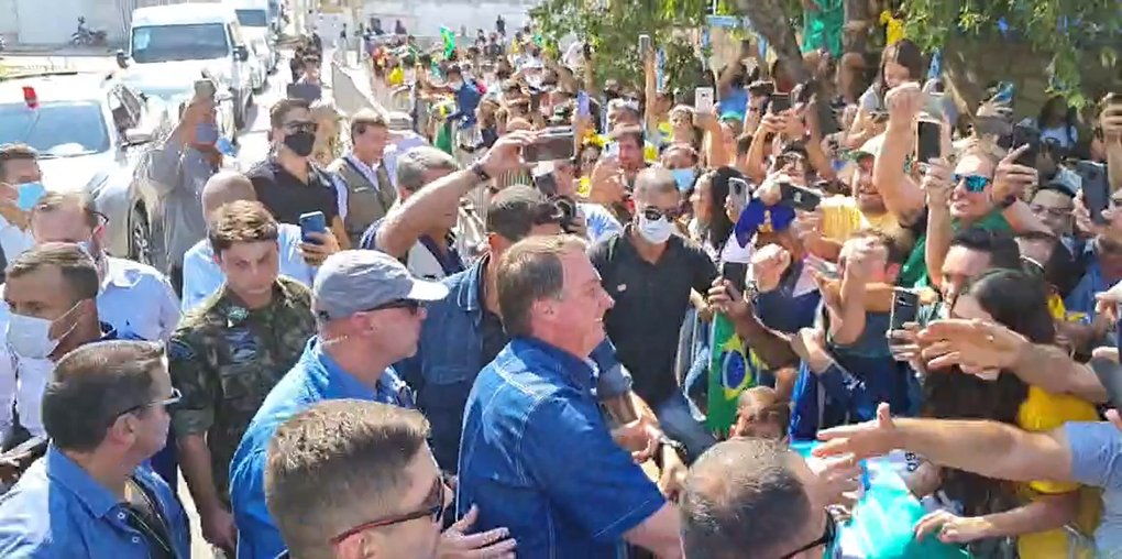 Bolsonaro atribui apoio a fim de invasões do MST e posse de fuzis