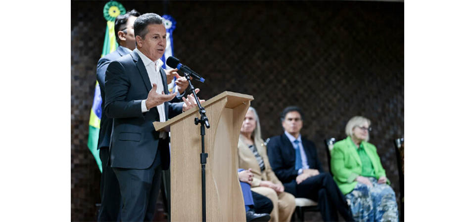 Governador defende escolas militares e anuncia ampliação